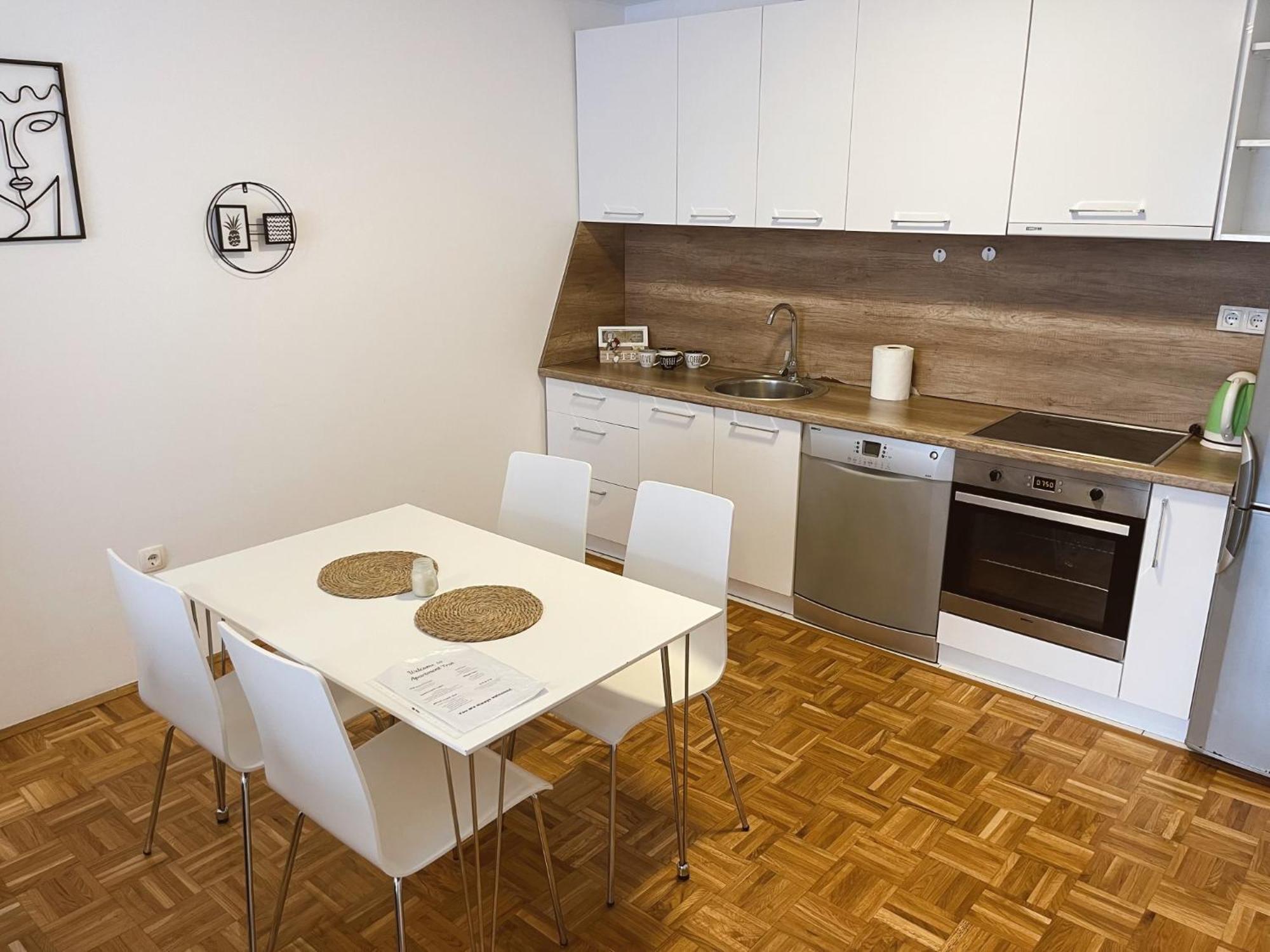 Apartment Troi Приштина Экстерьер фото